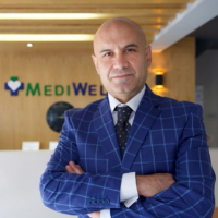 Dr. Turhan Comez